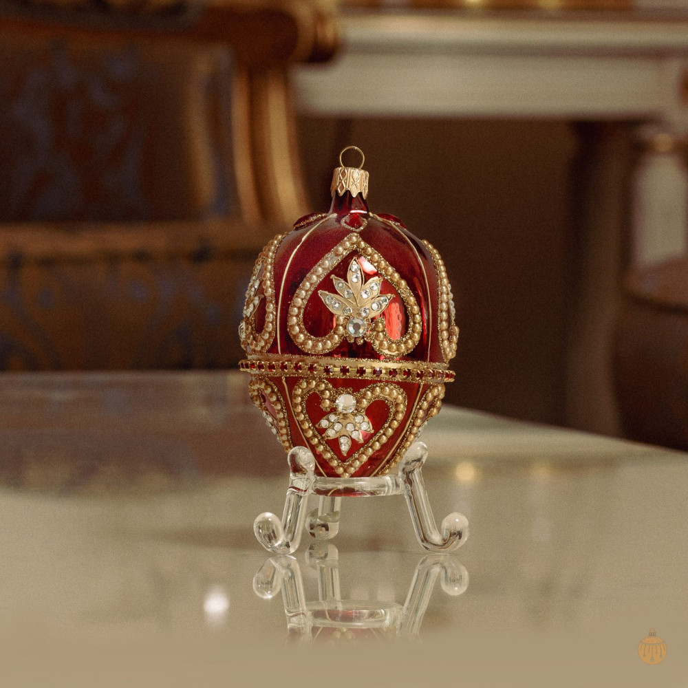 Faberge vejce červené s dekorem korunovačních klenotů 3